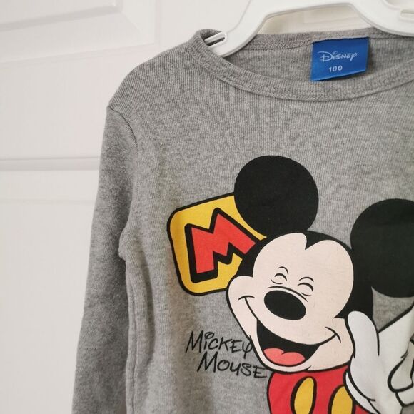2/$20 Disney long sleeve shirt size 3 - Picture 2 of 3